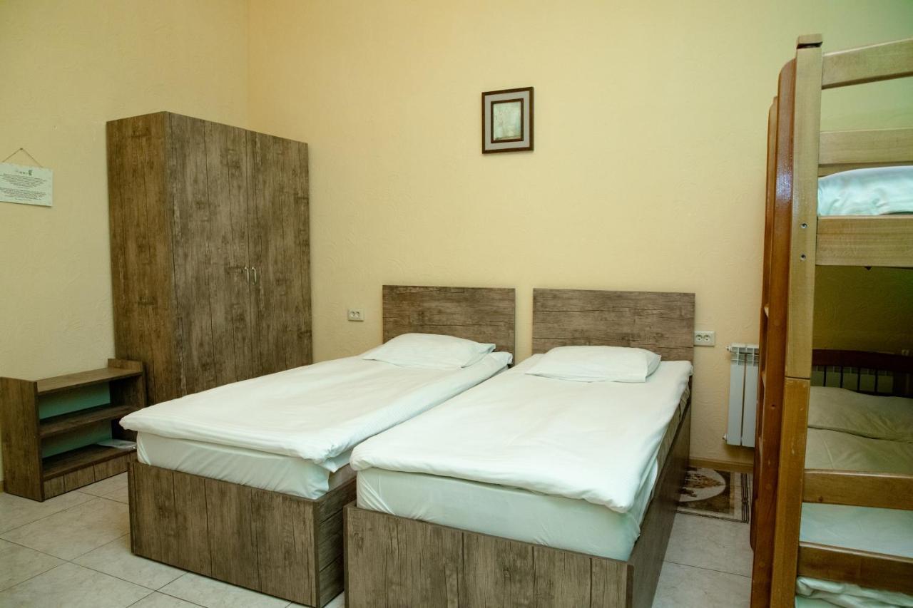 Primavera Hotel Erévan Extérieur photo
