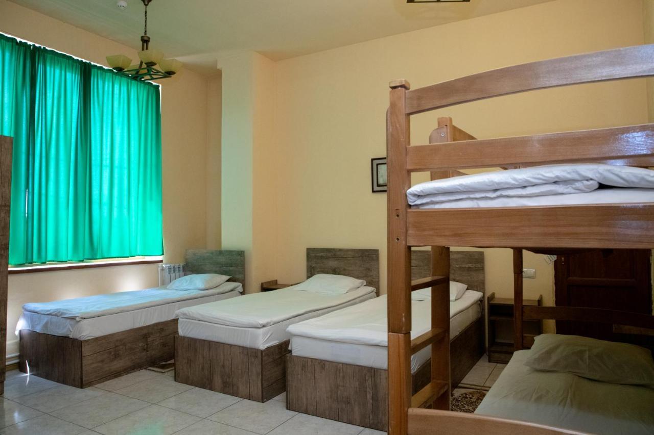 Primavera Hotel Erévan Extérieur photo