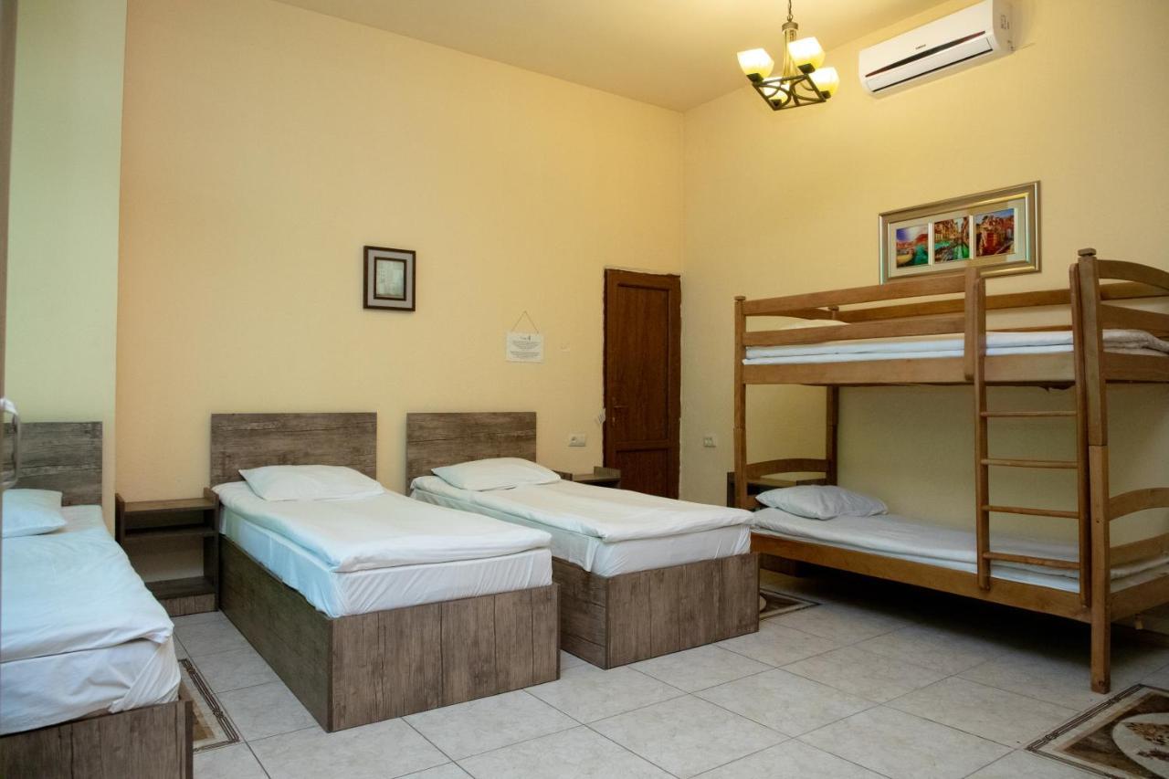 Primavera Hotel Erévan Extérieur photo