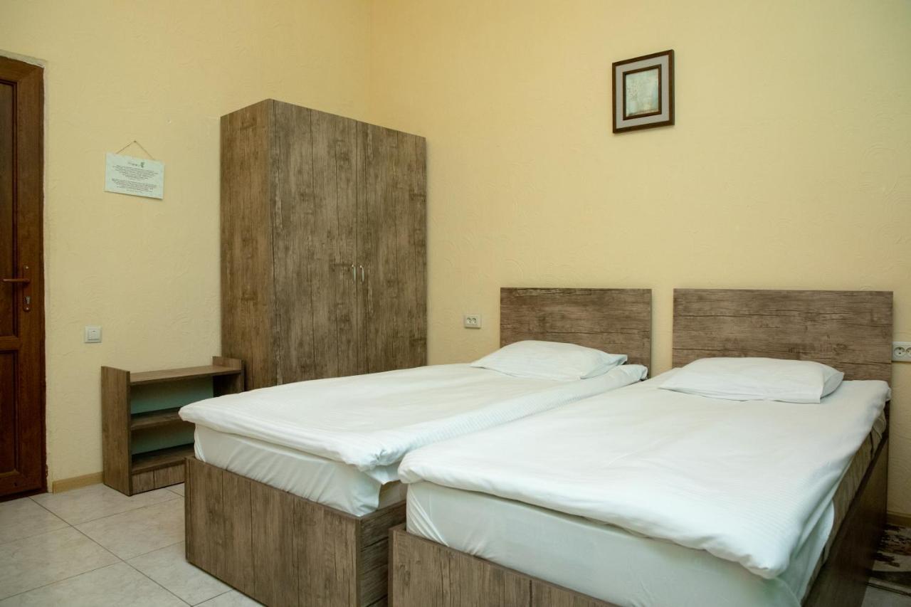 Primavera Hotel Erévan Extérieur photo